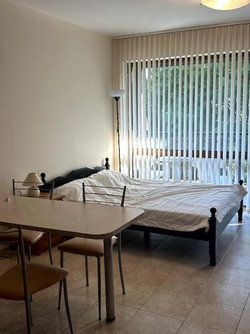 Spacious Fully Furnished Studio In Kavarna Apart Hotel Zewnętrze zdjęcie